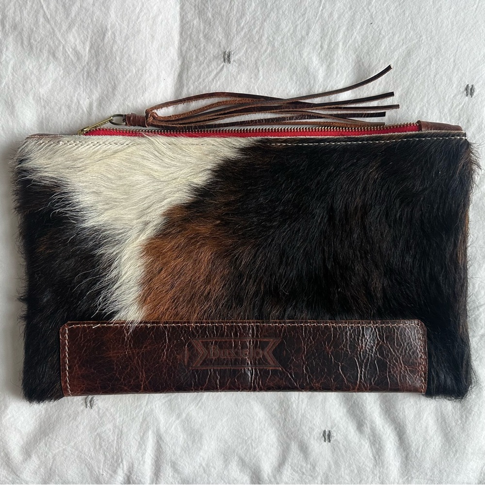 BuxieJo Leather and Cowhide Sheriff Clutch